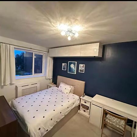 Room In London Exterior photo